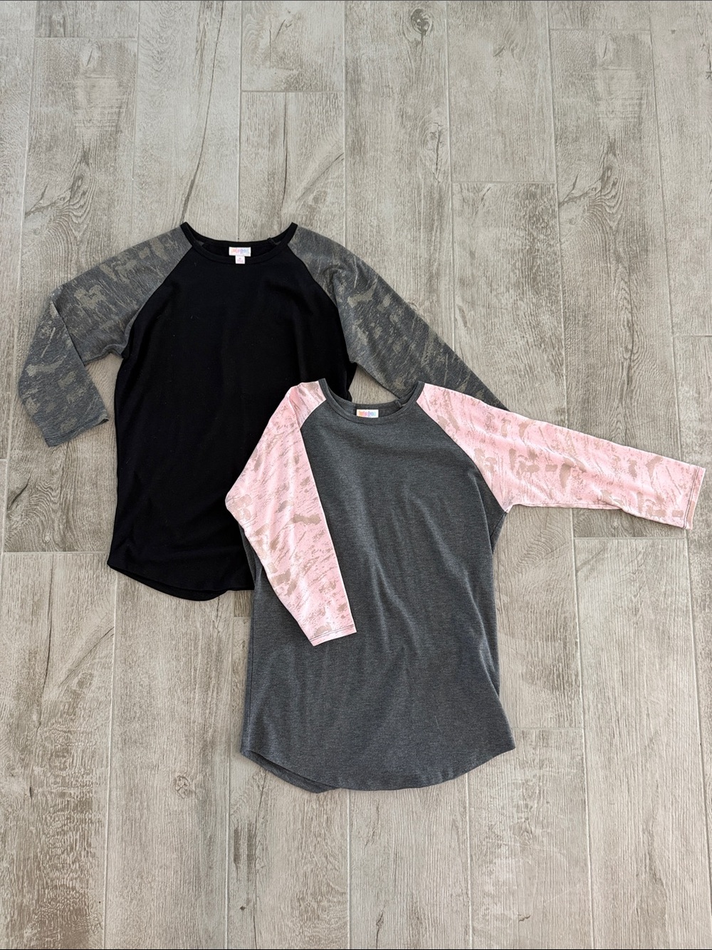 Lularoe Randy tee